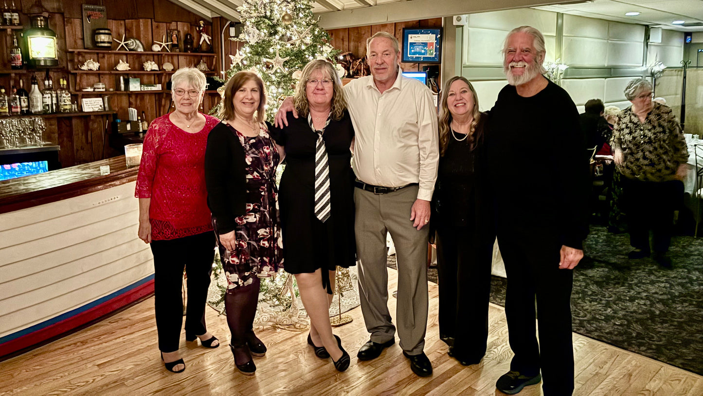 Cranberry Creek Singles Group 2024 Holiday Party